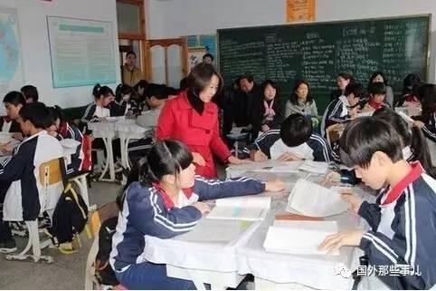 朝鲜女教师月收入十元，来中国吃一顿花掉她们五年收入