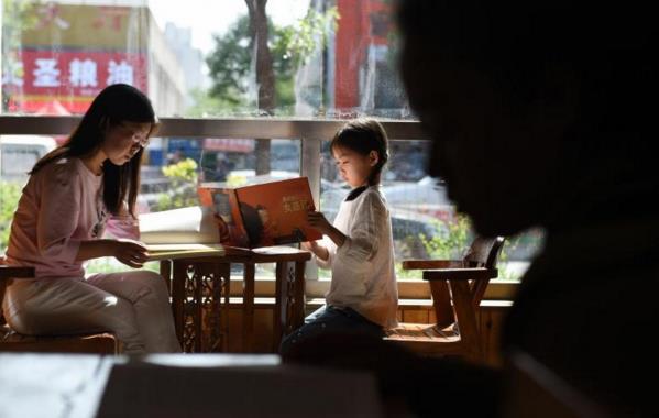 父母愿意花钱，全球图书市场不景气中国童书市场逆势而上