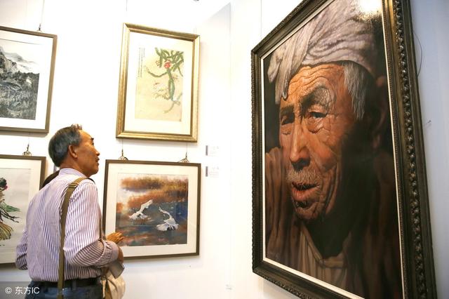 国内最大艺术区宋庄：艺术作品遇寒流艺术家正沦为乞丐