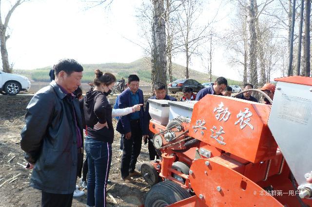 宝清县夹信子镇召开玉米免耕播种技术现场会促进增产增收