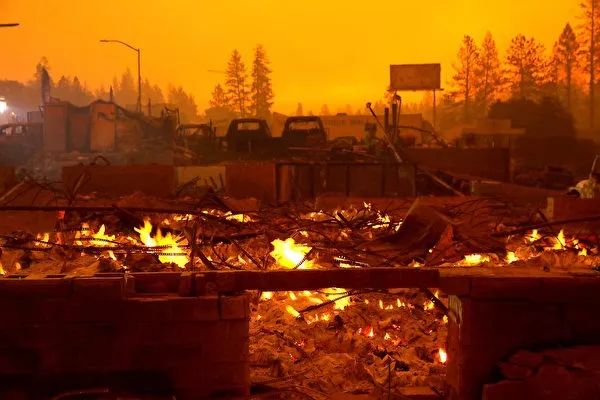 富人的命比穷人更值钱，加州大火烧出资本主义残酷真相