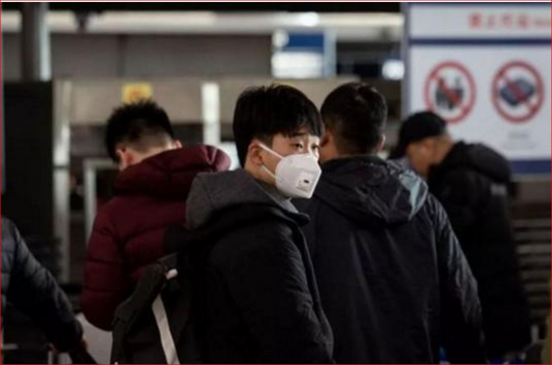 武汉实施进出人员管控遏制新型冠状病毒感染疫情扩散