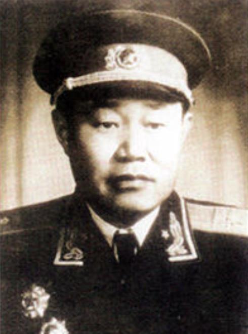宣传队主要做群众工作，没有打过仗的特殊将军陈鹤桥