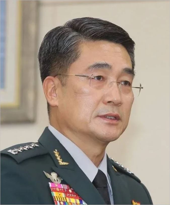韩国防长称对朝先发制人打击，被朝鲜女部长鄙视无知