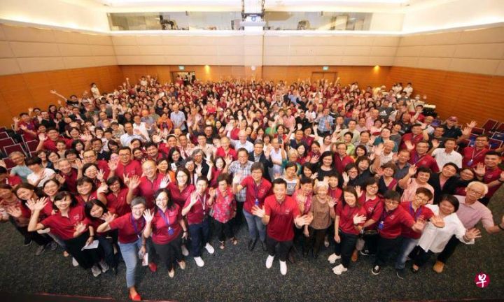 400早报人齐聚庆百年芳华，早报9月6日崭新面貌会读者