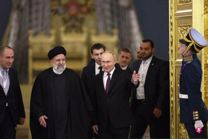 罕见出访中东后俄罗斯总统普京向到访的伊朗总统莱希许诺深化与伊朗关系