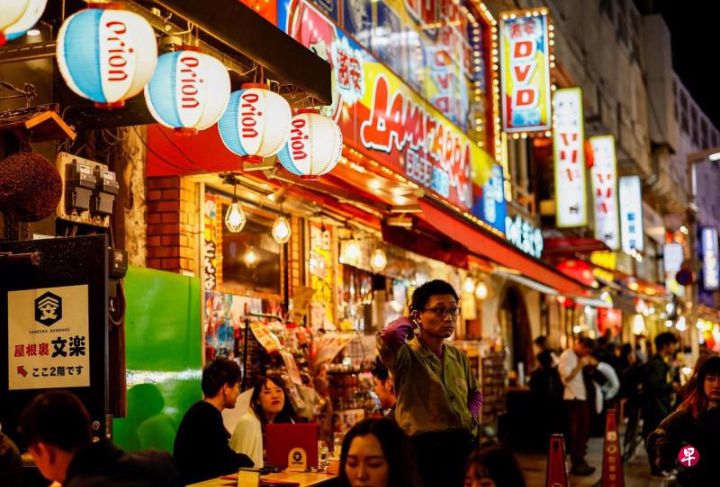 难敌通胀和高利率，日本不少商店、餐馆、中小型旅馆和酒店等零售和服务业中小企业倒闭 ...