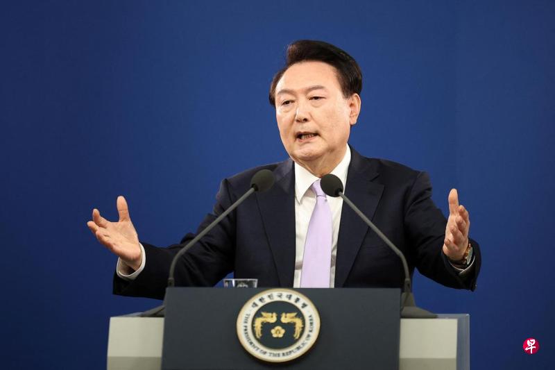 韩国总统尹锡悦：不排除直接向乌克兰提供武器，表明首尔在这一问题上立场可能发生转变 ...