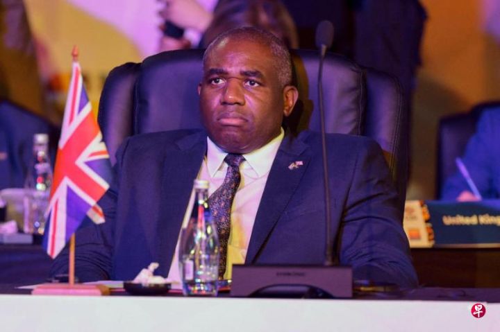 英国将公布对俄罗斯全面制裁并随时准备和愿意在必要时向乌克兰派遣英国军队大力支持乌 ...