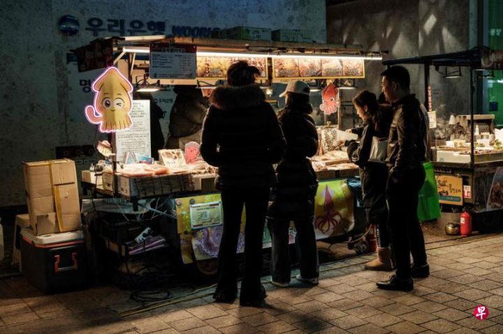 内需疲软经济低迷加剧经营困境韩国个体户锐减，由于弹劾局面持续难以出台有效支持政策 ...
