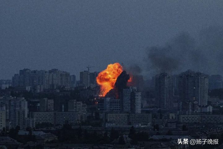 在乌克兰无人机深入俄境内损坏多架战略轰炸机后，俄军“报复”发动高强度袭击 ...