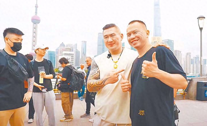 台网红“馆长”：现阶段任务是让台湾人愿意说“我们也是中国人”