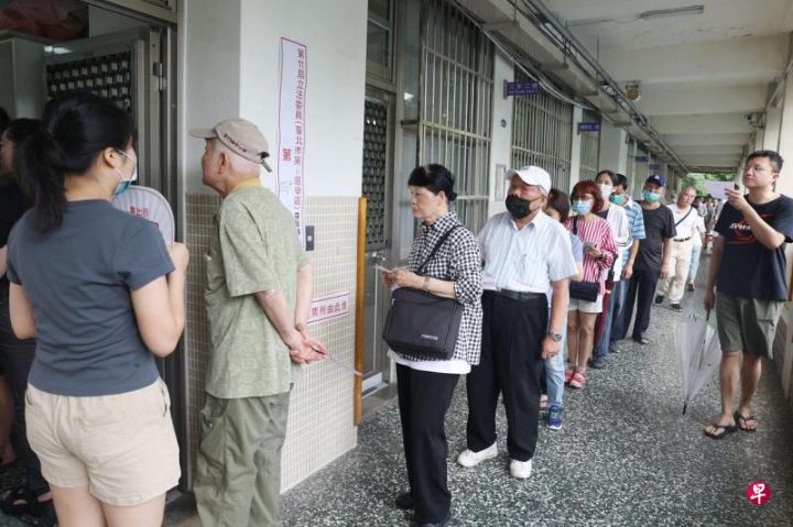 蓝白成功动员“对赖清德不信任”情绪逆转大罢免战局