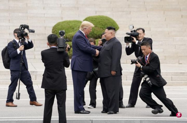 金正恩高调贴俄罔顾特朗普美俄矛盾加剧朝鲜不会转向美国，APEC峰会期间特金四会恐落空 ...