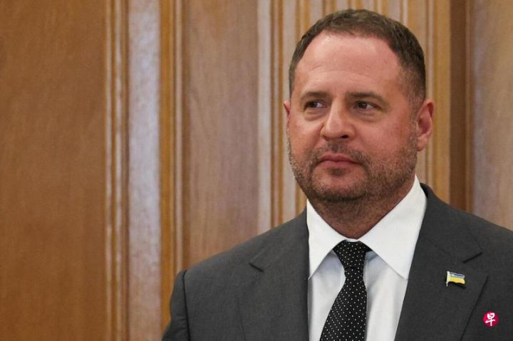 泽连斯基幕僚长：只要泽连斯基还是总统，就不用指望我们会放弃领土