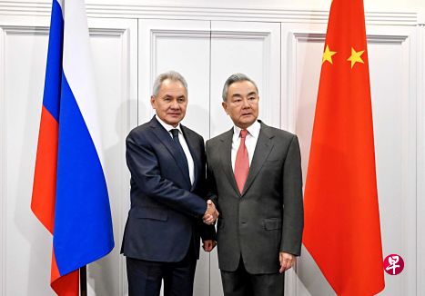 绍伊古会王毅称俄中可“斩断军国主义头颅”，之前俄罗斯已通过外交和军演力挺中国 ...