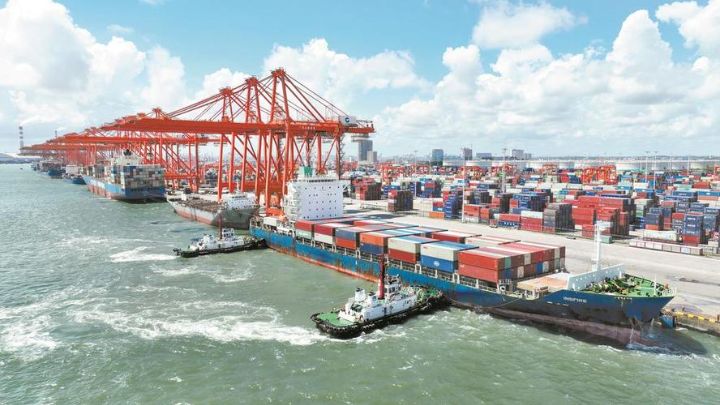 东南亚货主们如今多了一个更具吸引力的中转选择，中国洋浦港横空出世新加坡光速没落 ...