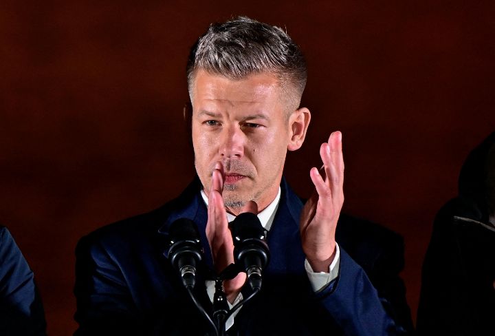 反对党蒂萨党在选举中获三分之二多数，匈牙利总理欧尔班在议会选举中落败结束16年执政 ...