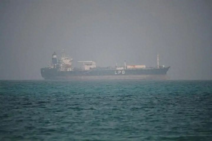 霍尔木兹海峡航运受阻美国玩不转再次提议组建新联盟以恢复通航，发电报敦促美国外交官向各国政府施压争取其 ...