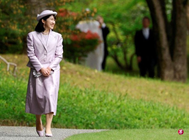 日本民众拥护日皇德仁独生女爱子，日本修改皇室法以收“养子”断“女天皇”之路 ...